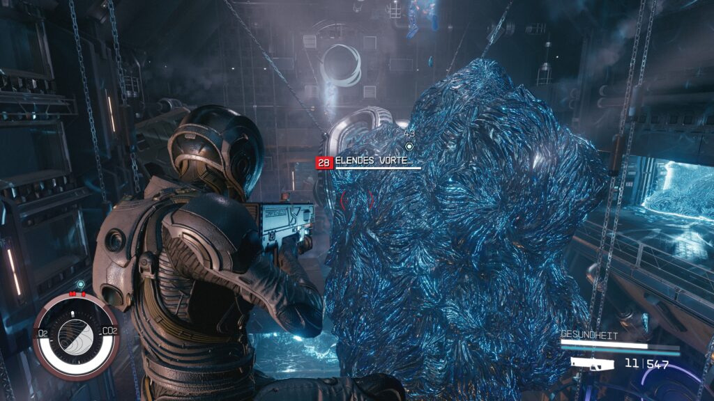 Screenshot von Shattered Space mit einem Vortexphantom hinter einer blauschwarzen Masse.