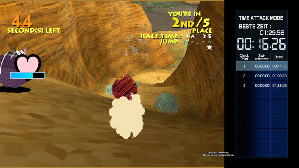 Ein roter Armadillo rollt einen Berg herunter, im Time Attack Modus